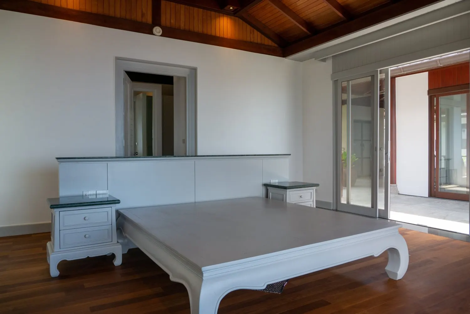 Property image - full photo 22