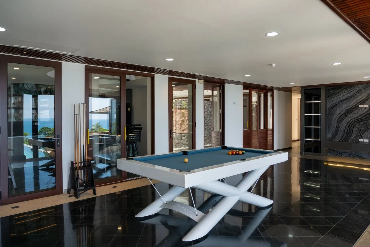 Property image - full photo 34