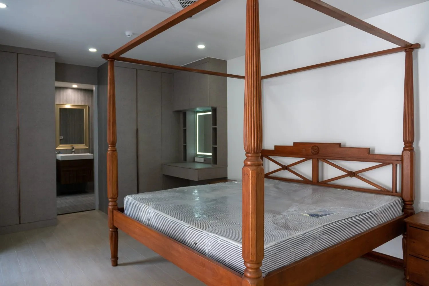 Property image - full photo 20