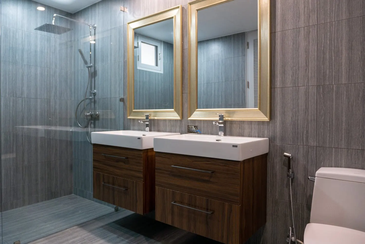 Property image - full photo 29