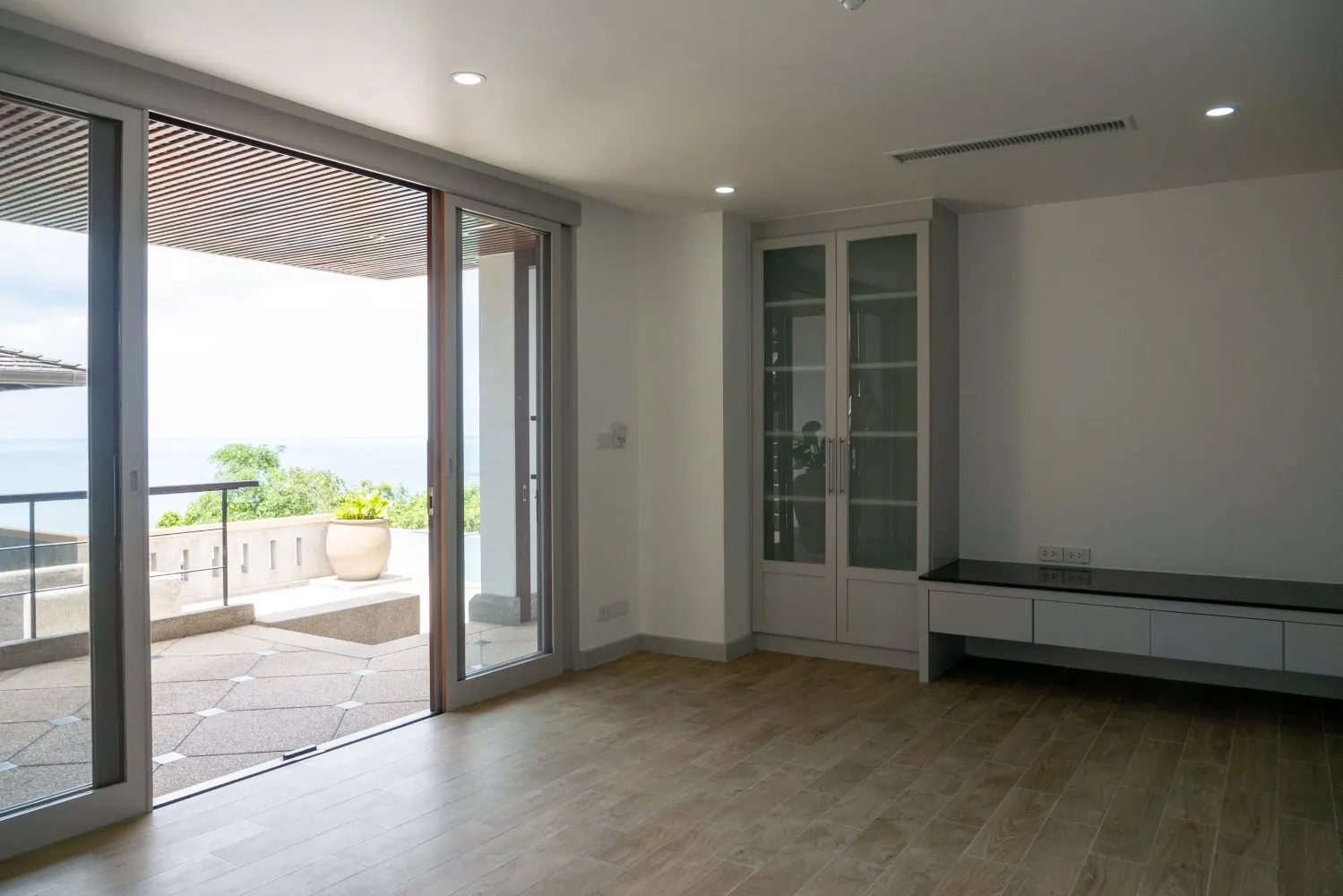 Property image - full photo 58