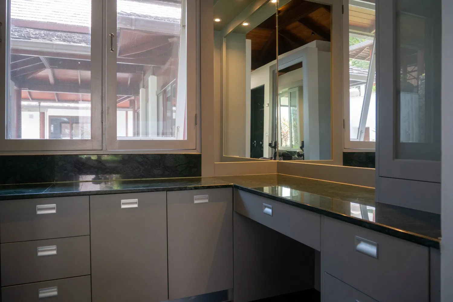 Property image - full photo 14