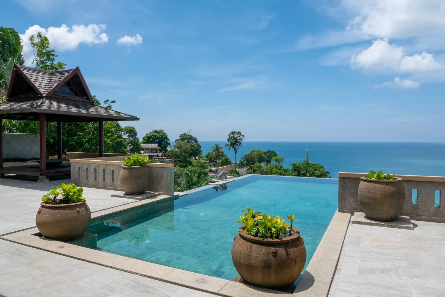 Property image - full photo 4
