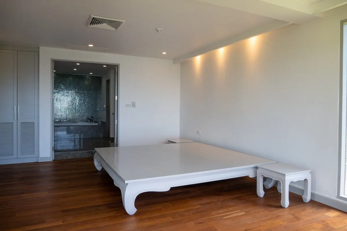 Property image - full photo 78