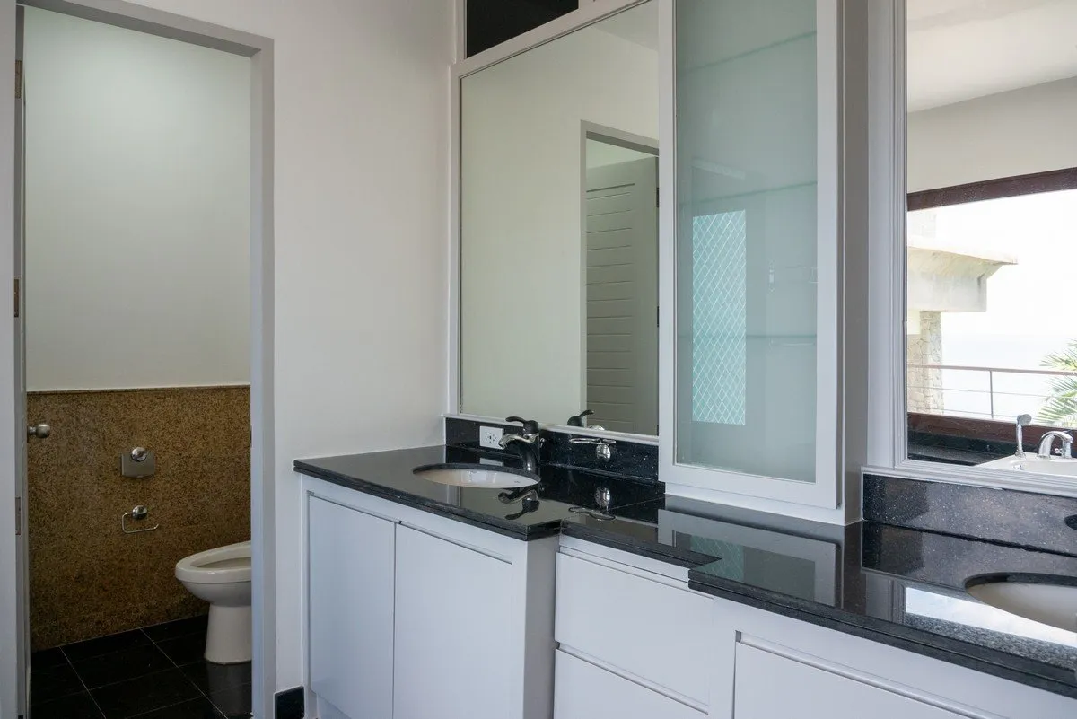 Property image - full photo 63