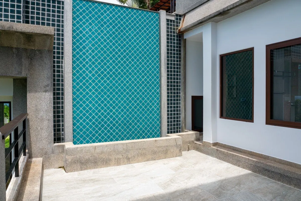 Property image - full photo 65