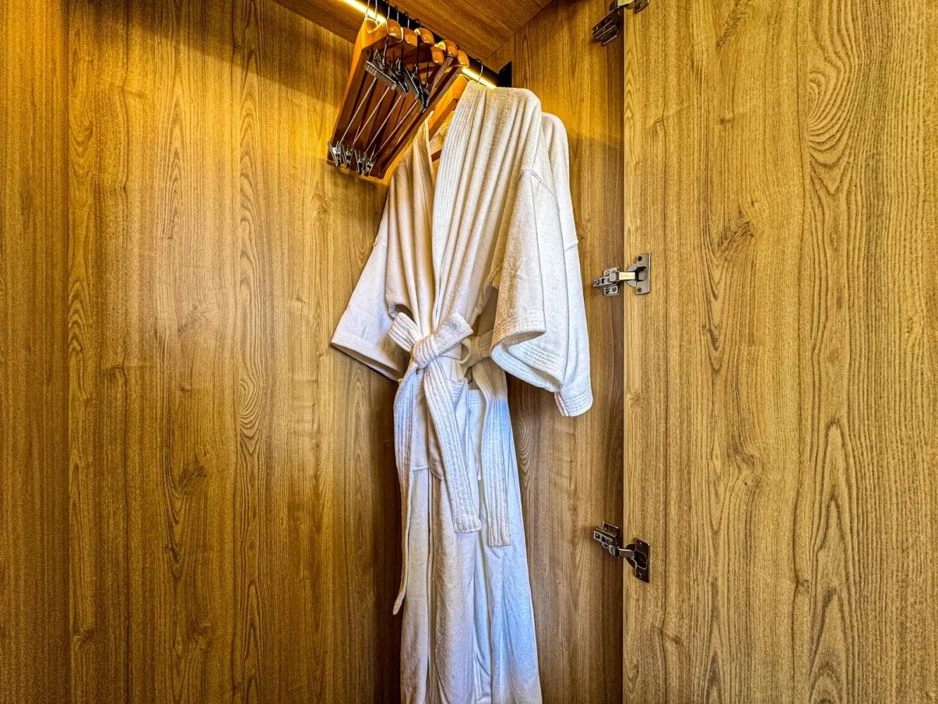 Property image - full photo 10