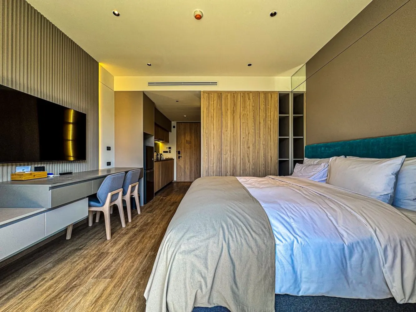 Property image - full photo 16
