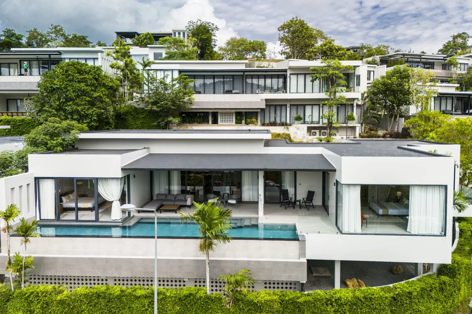 Property image - full photo 1