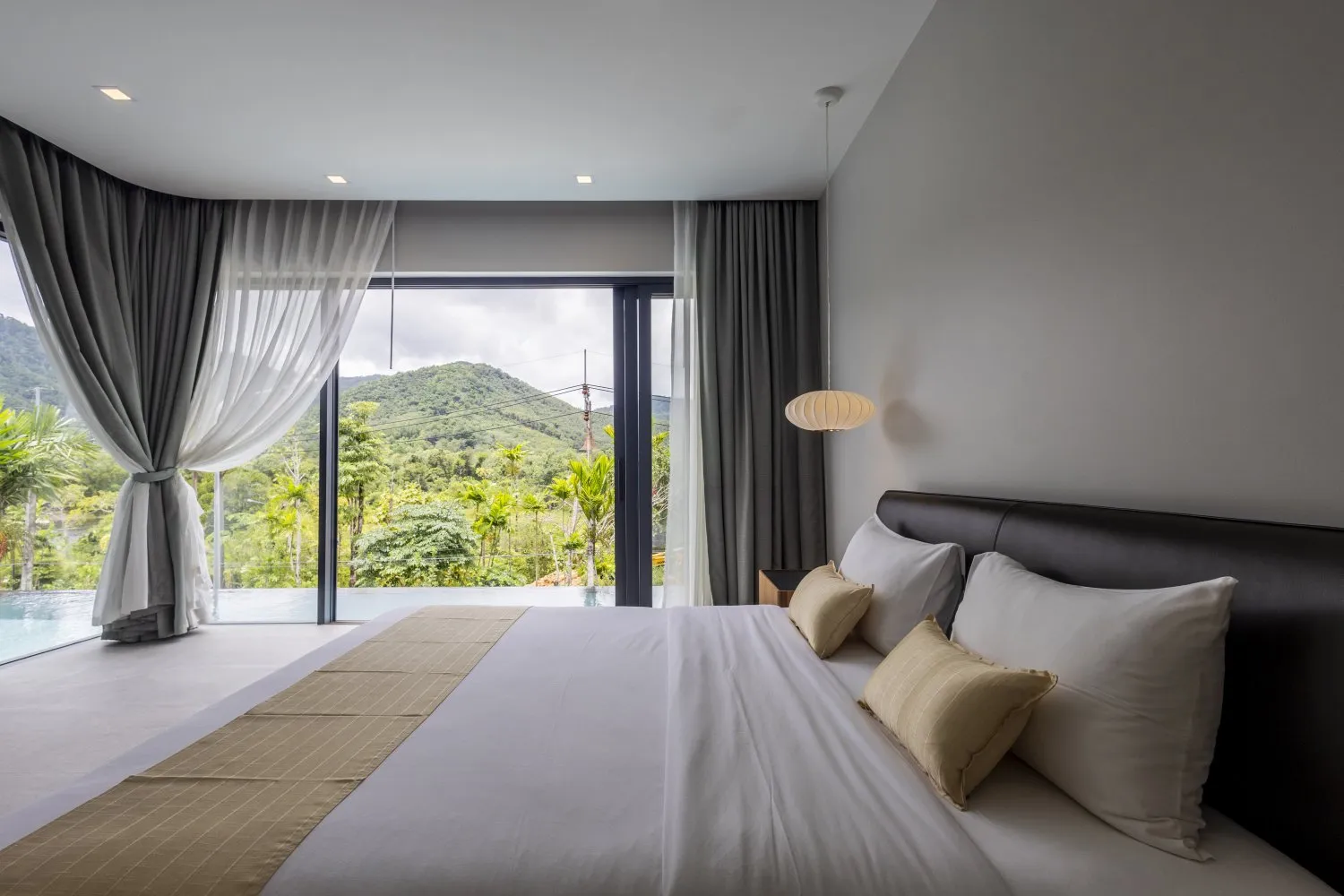 Property image - full photo 20