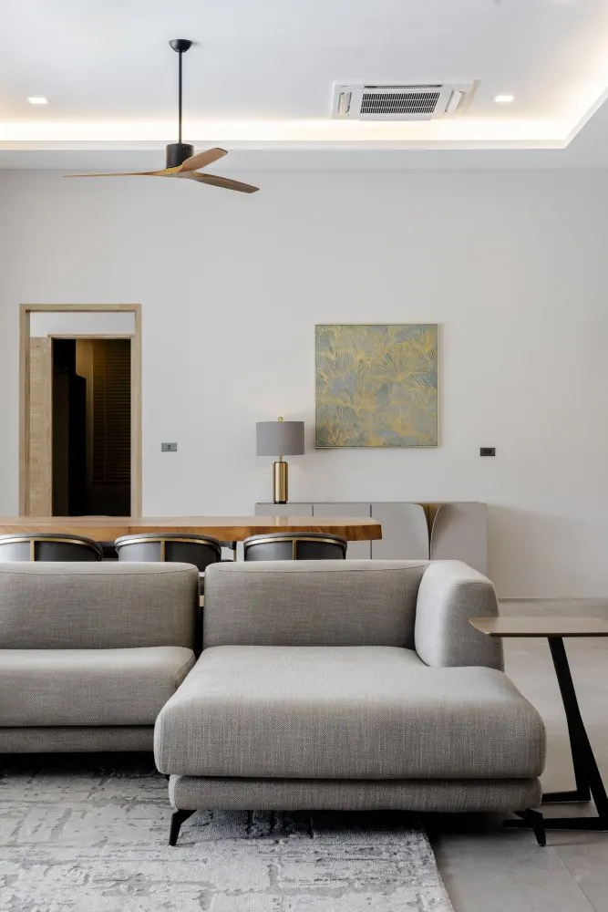 Property image - full photo 4