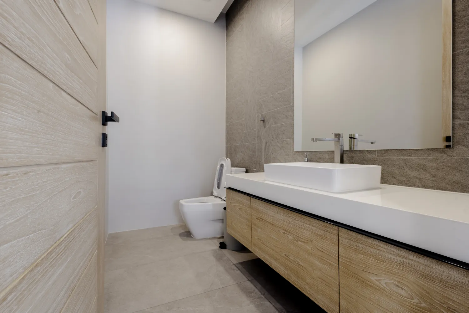 Property image - full photo 22