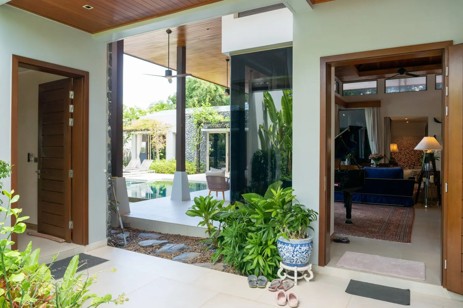 Property image - full photo 47