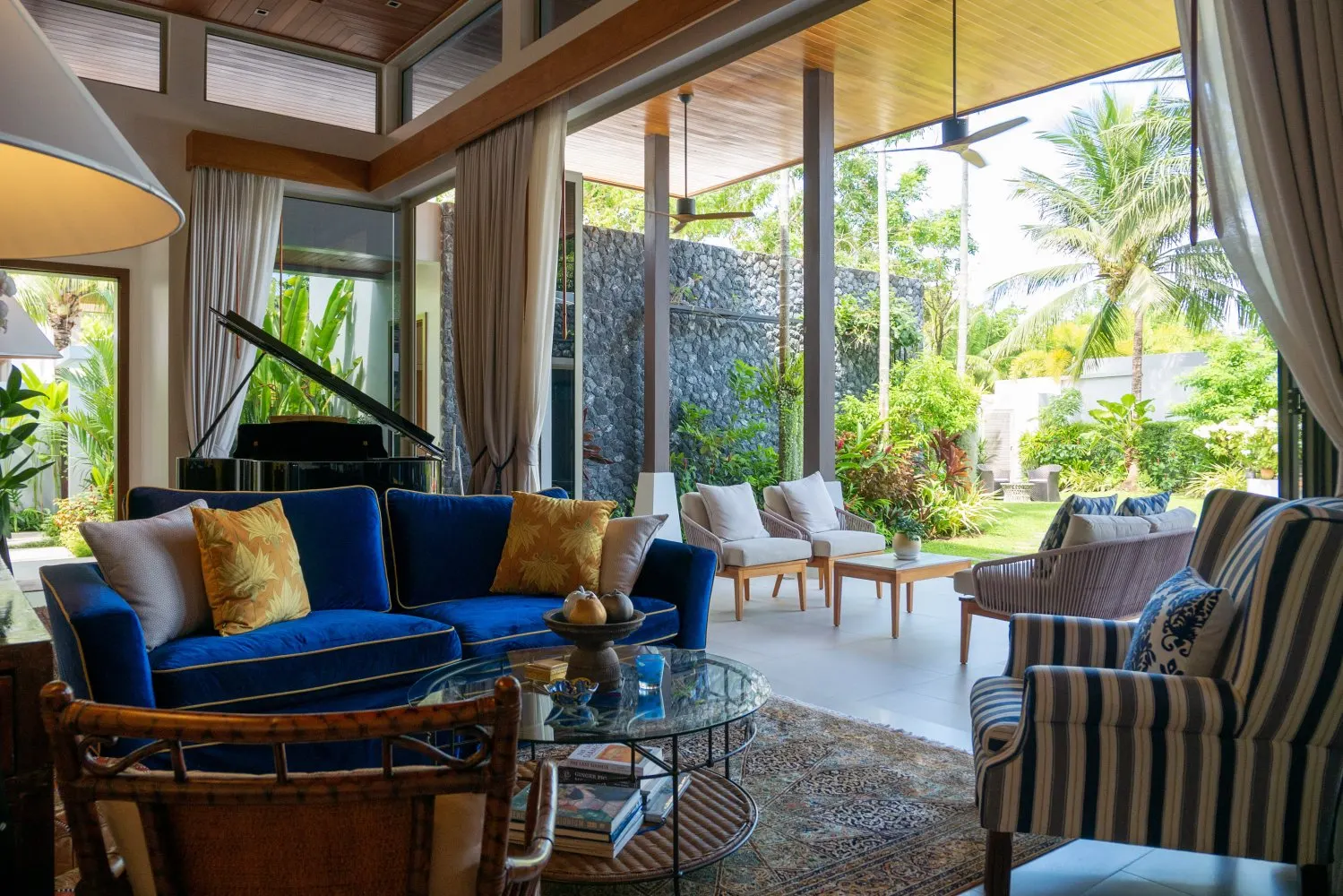 Property image - full photo 4