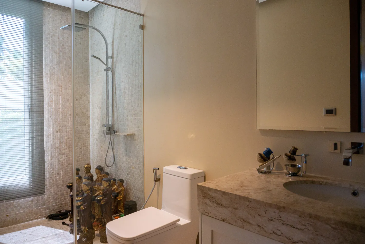 Property image - full photo 37