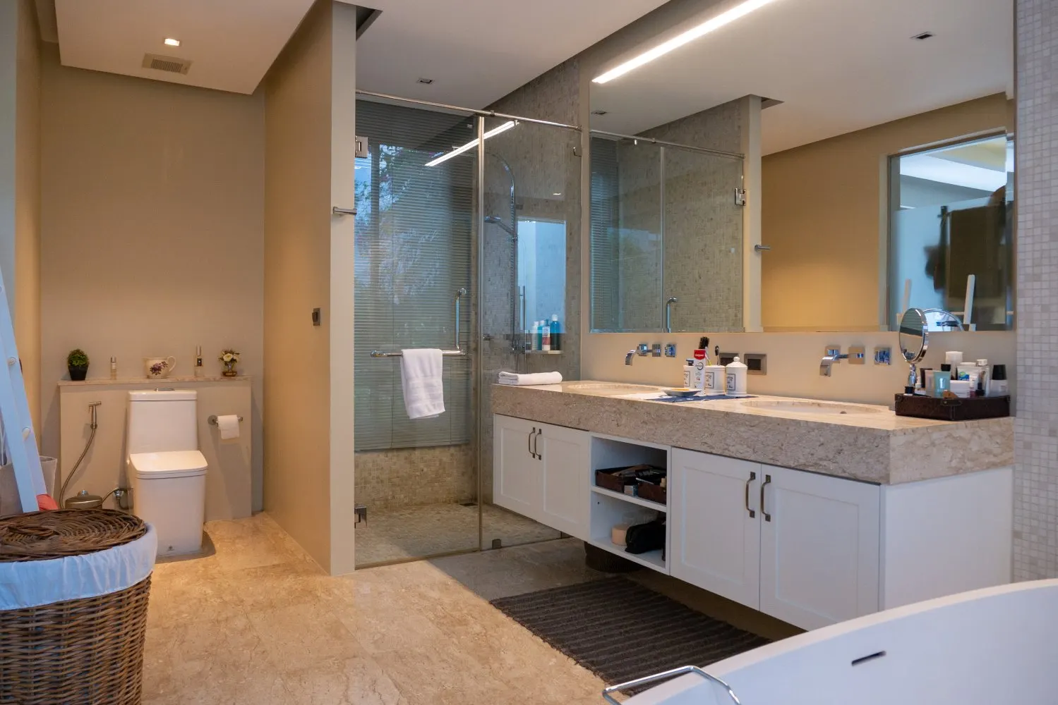 Property image - full photo 33