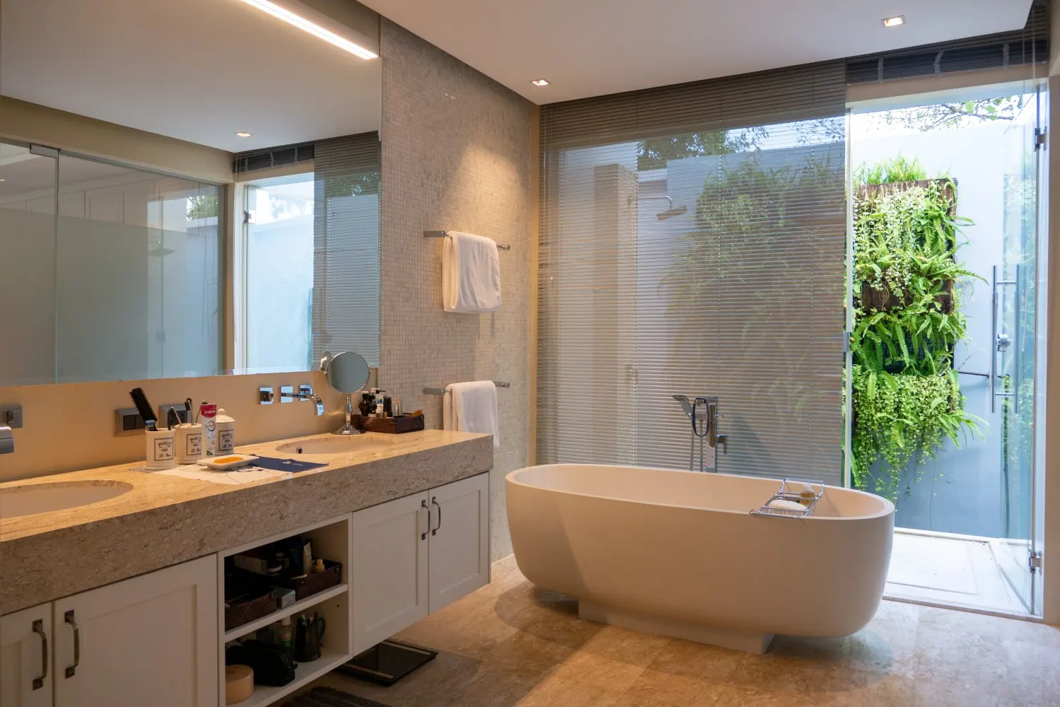 Property image - full photo 34