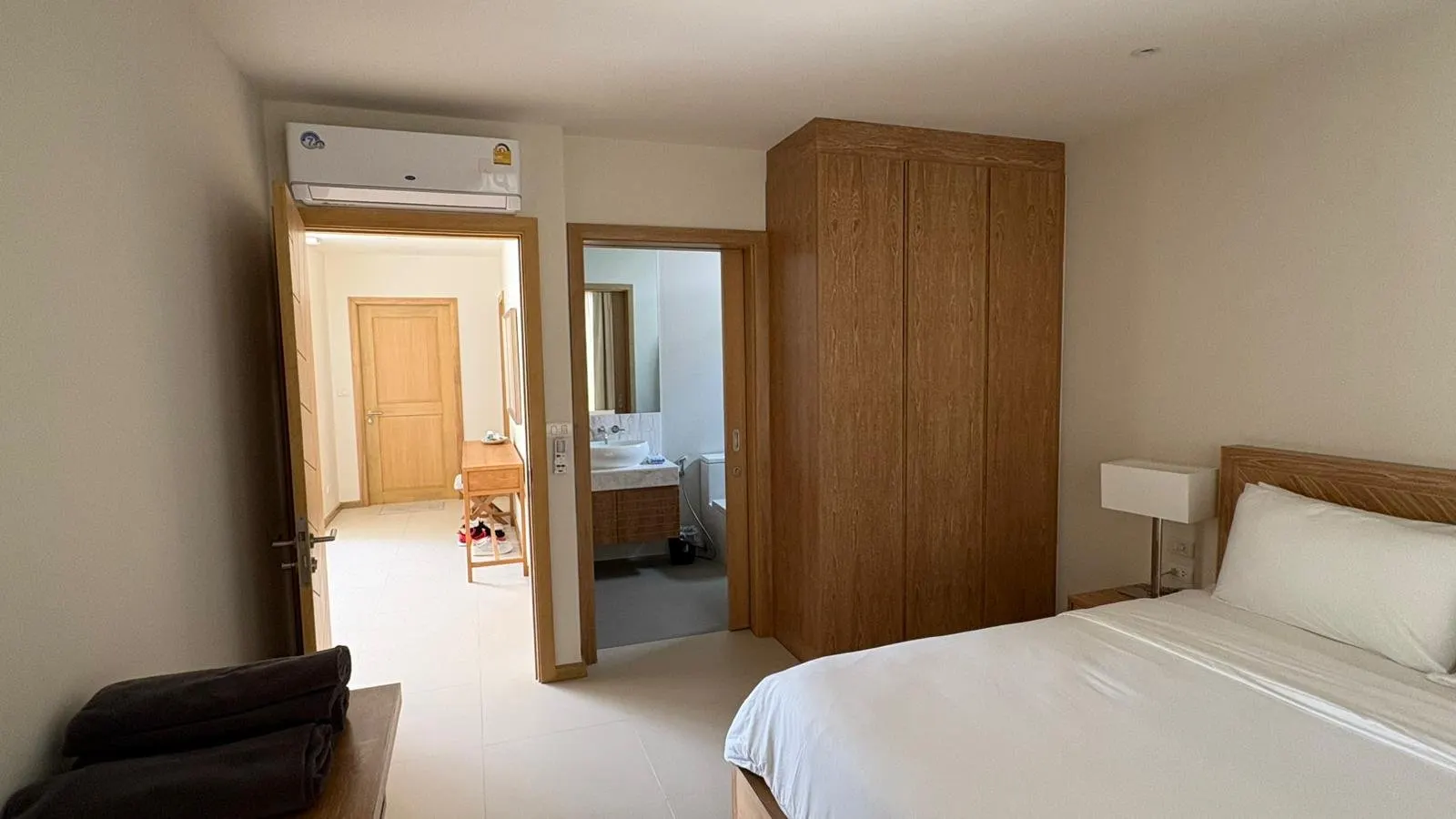 Property image - full photo 11