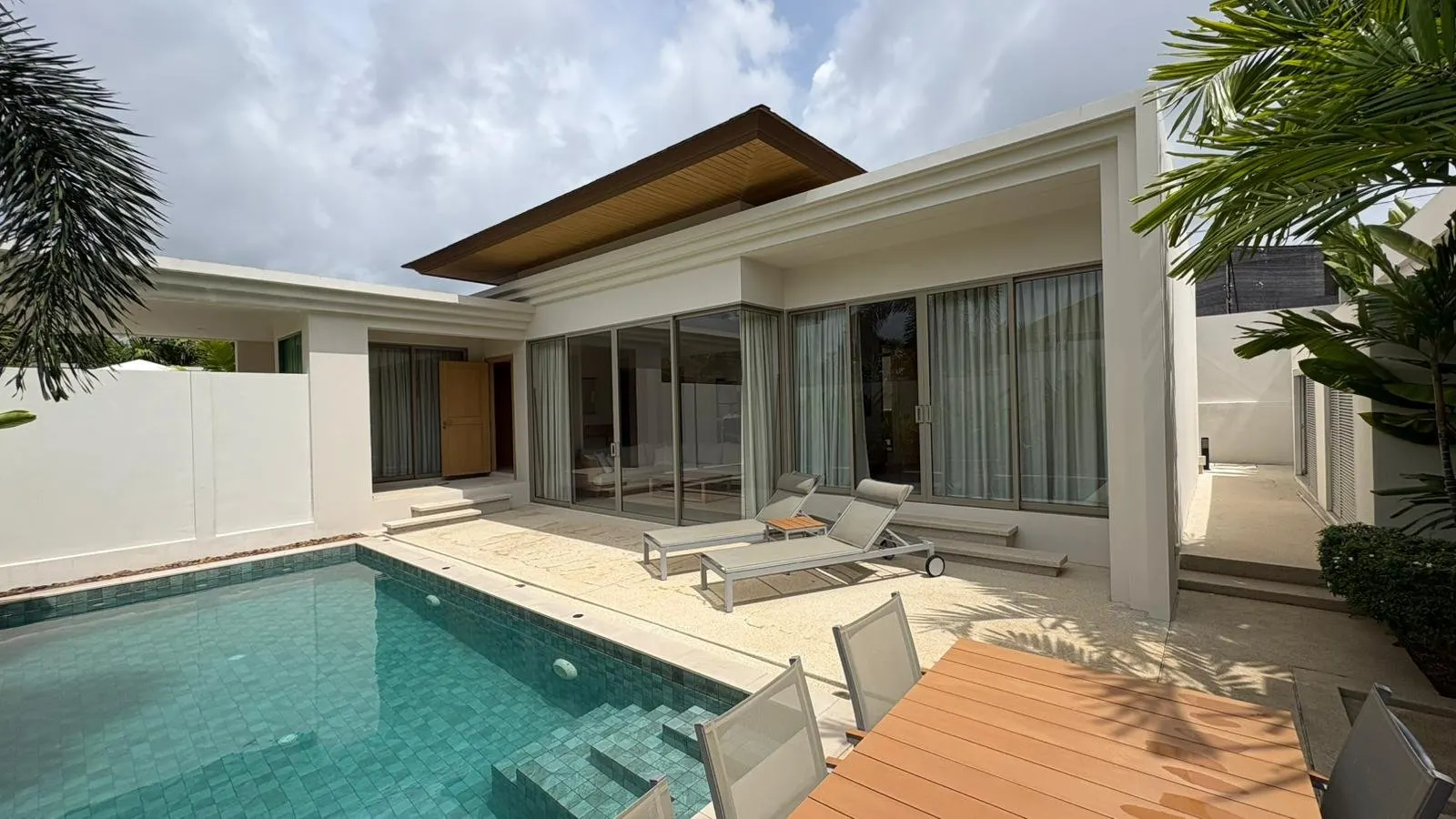 Property image - full photo 13