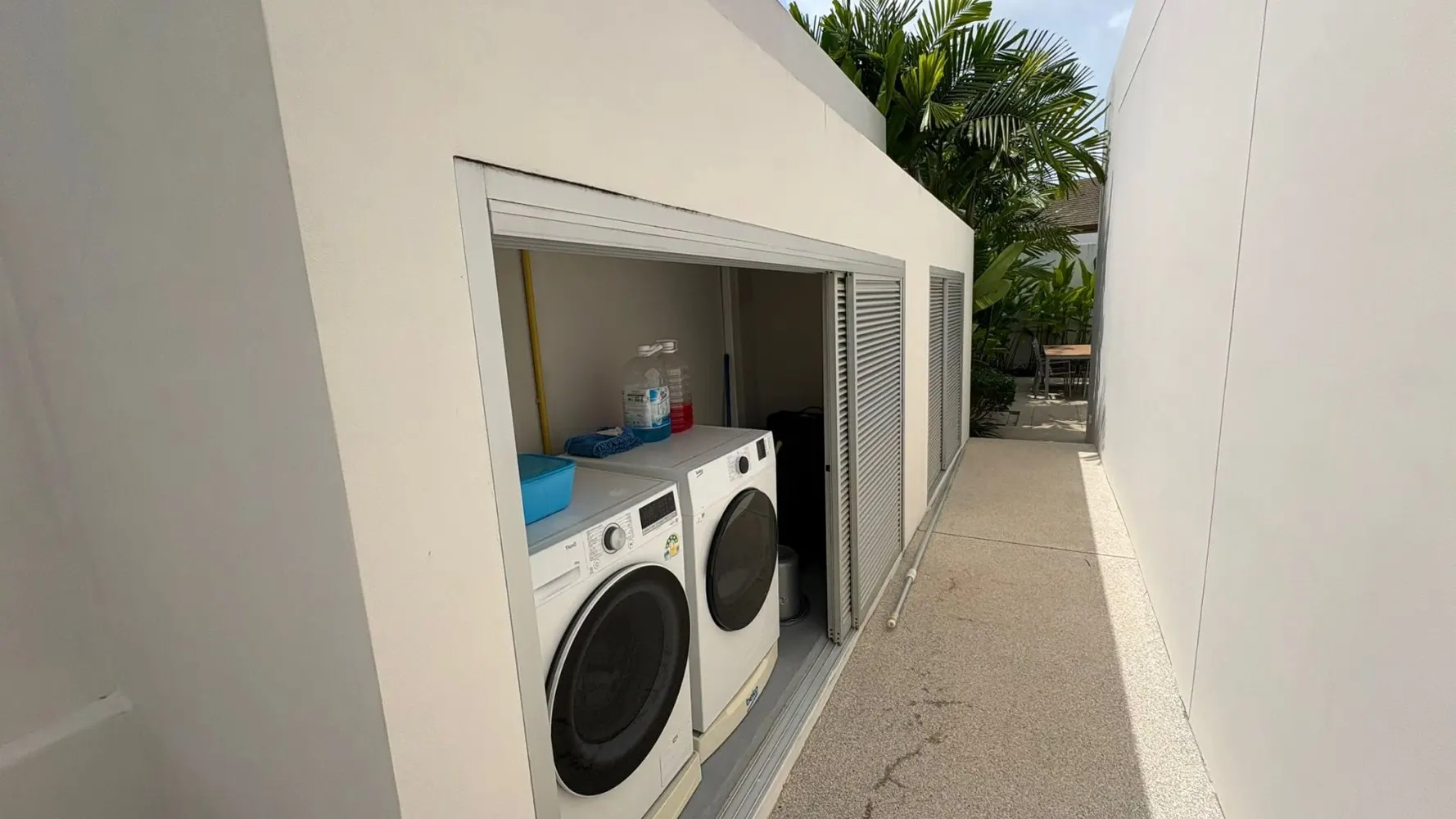 Property image - full photo 14