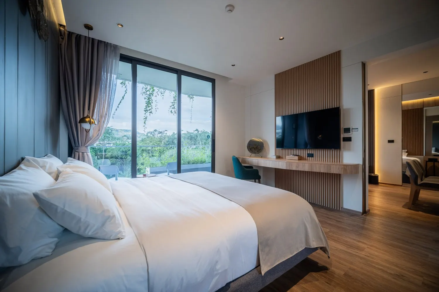 Property image - full photo 12