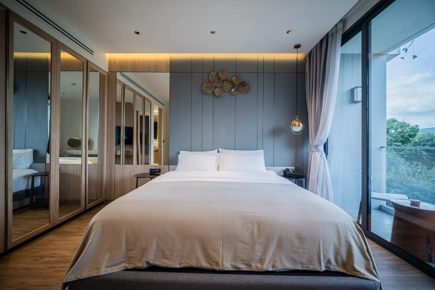 Property image - full photo 14
