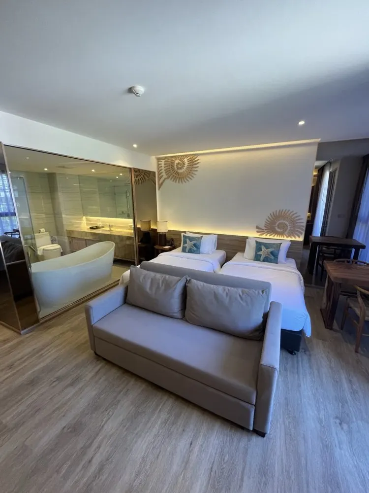 Property image - full photo 2