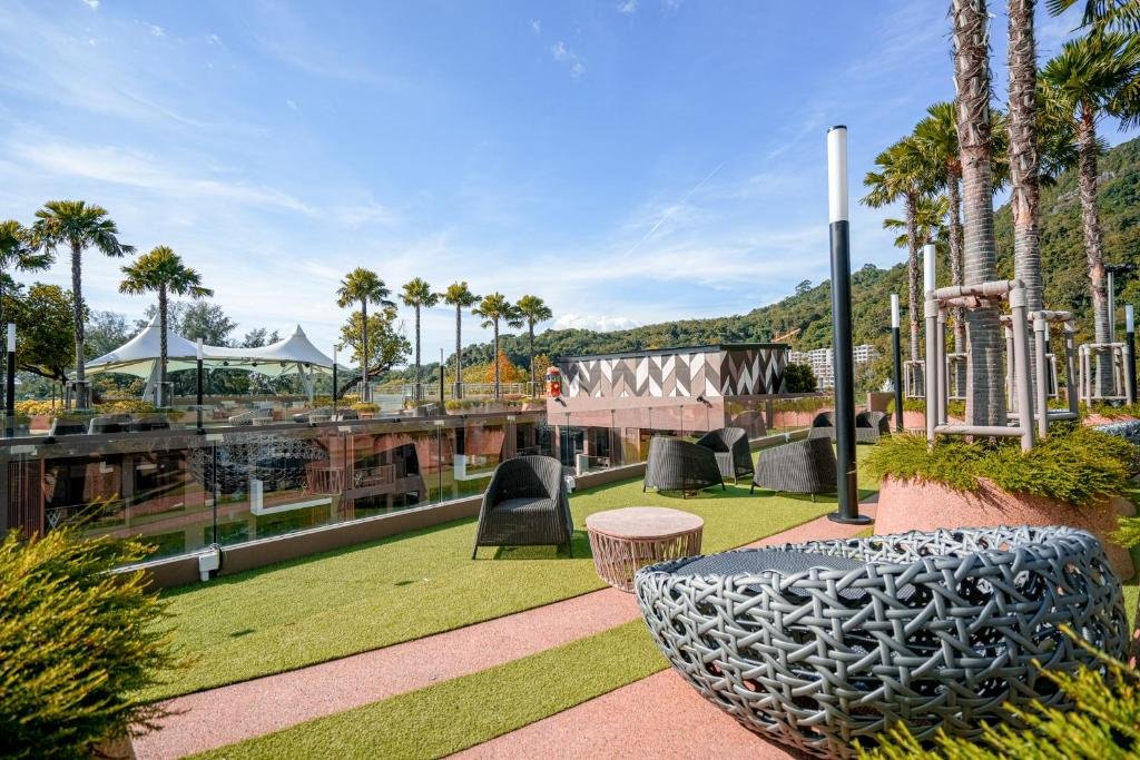 Property image - full photo 6