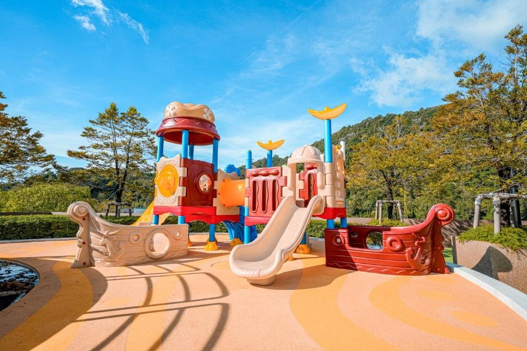 Property image - full photo 9