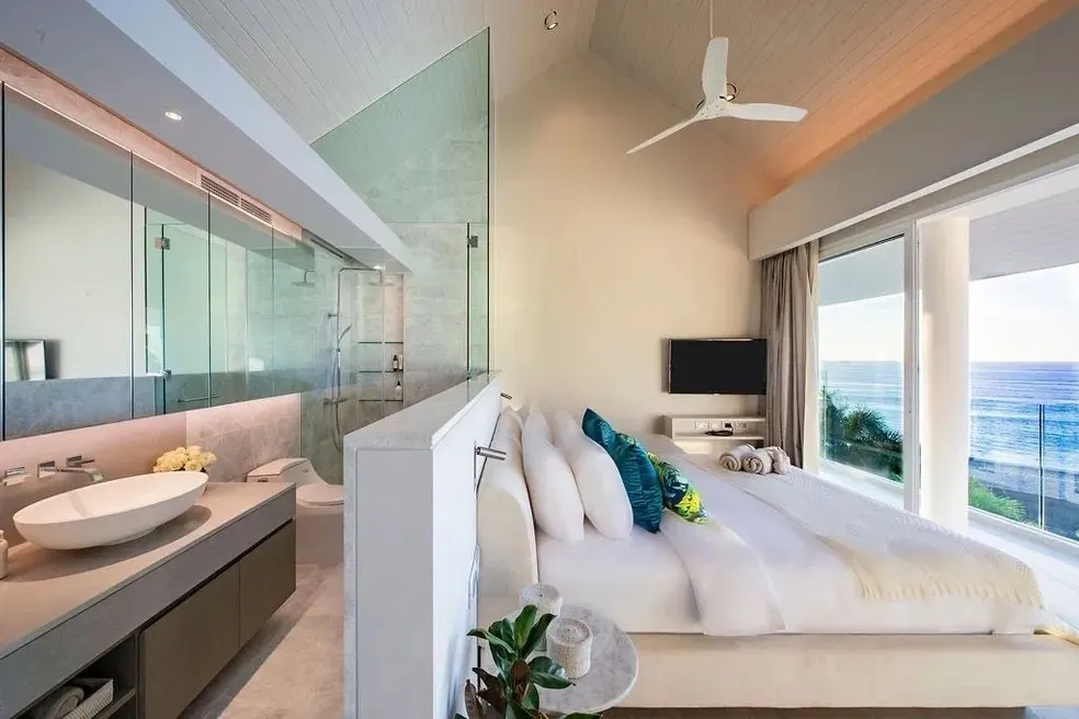 Property image - full photo 13