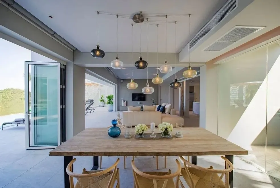 Property image - full photo 5