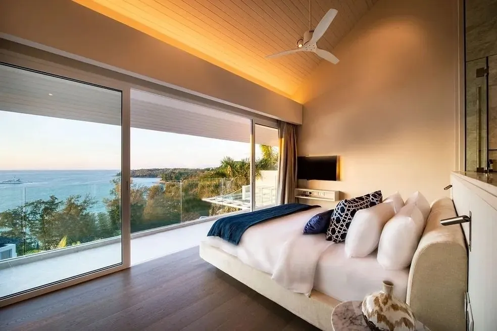 Property image - full photo 16