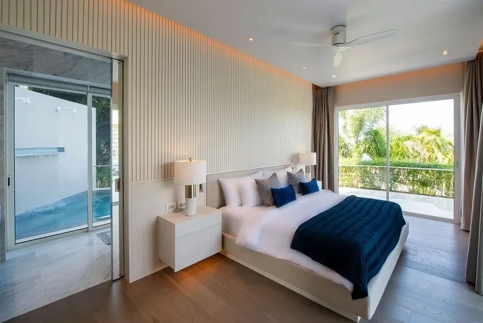 Property image - full photo 11