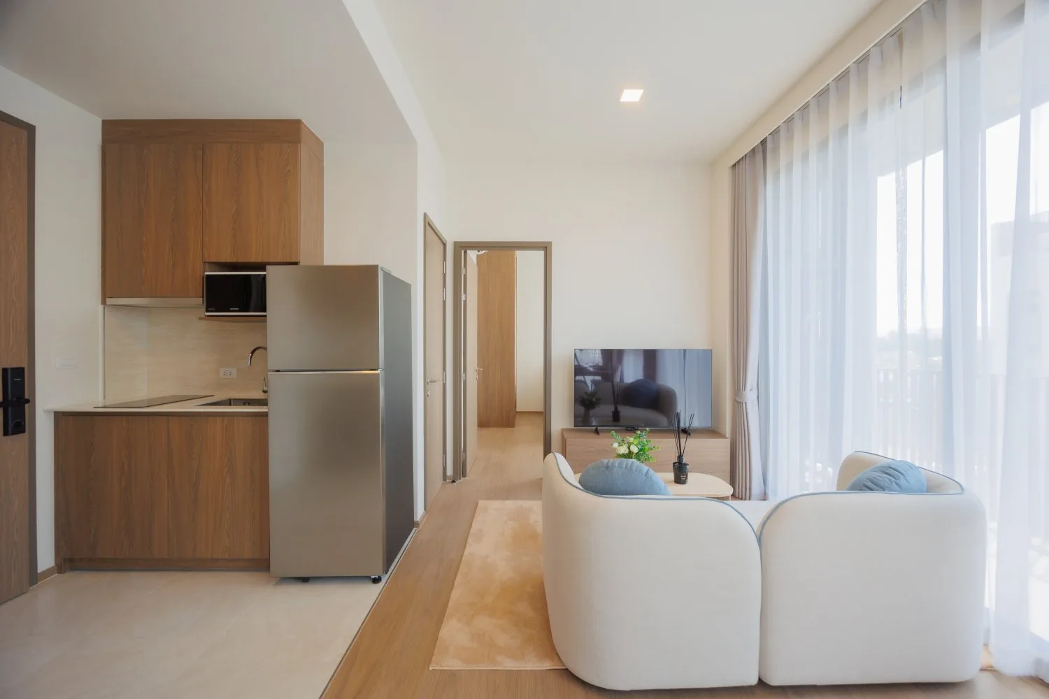 Property image - full photo 10