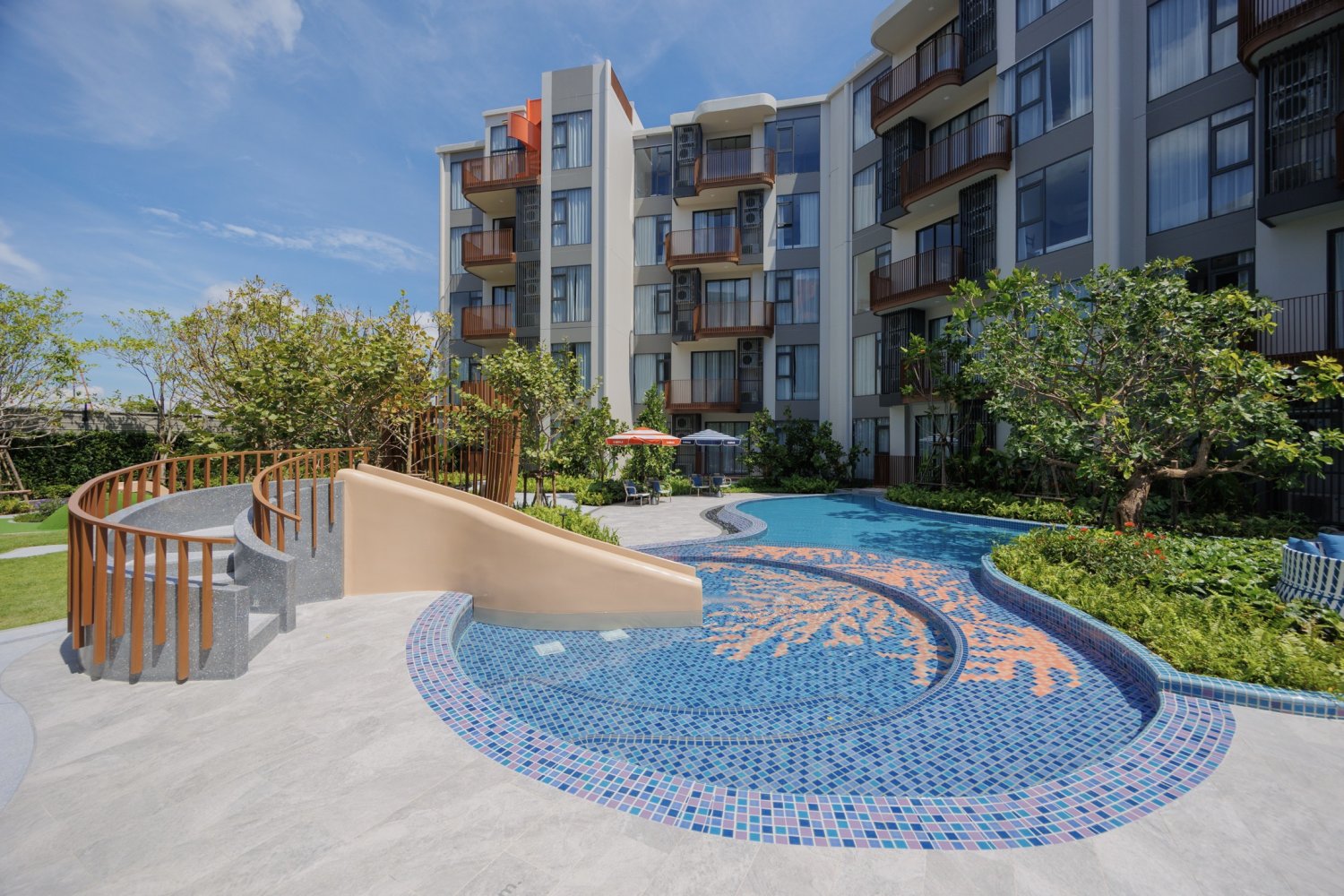 Property image - full photo 13