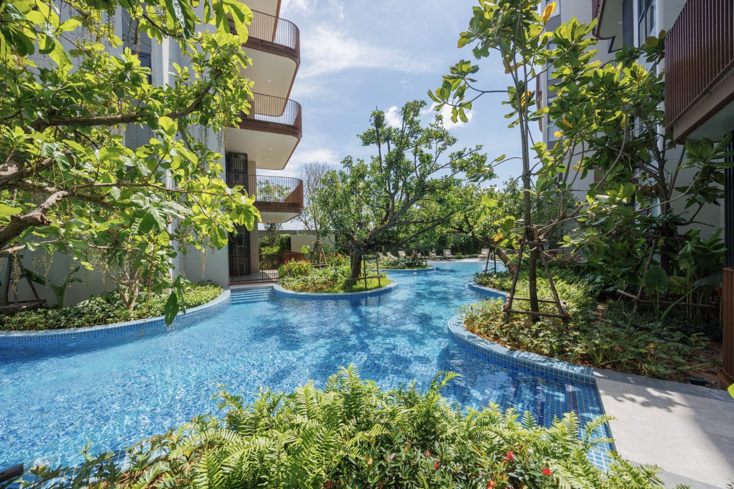 Property image - full photo 12