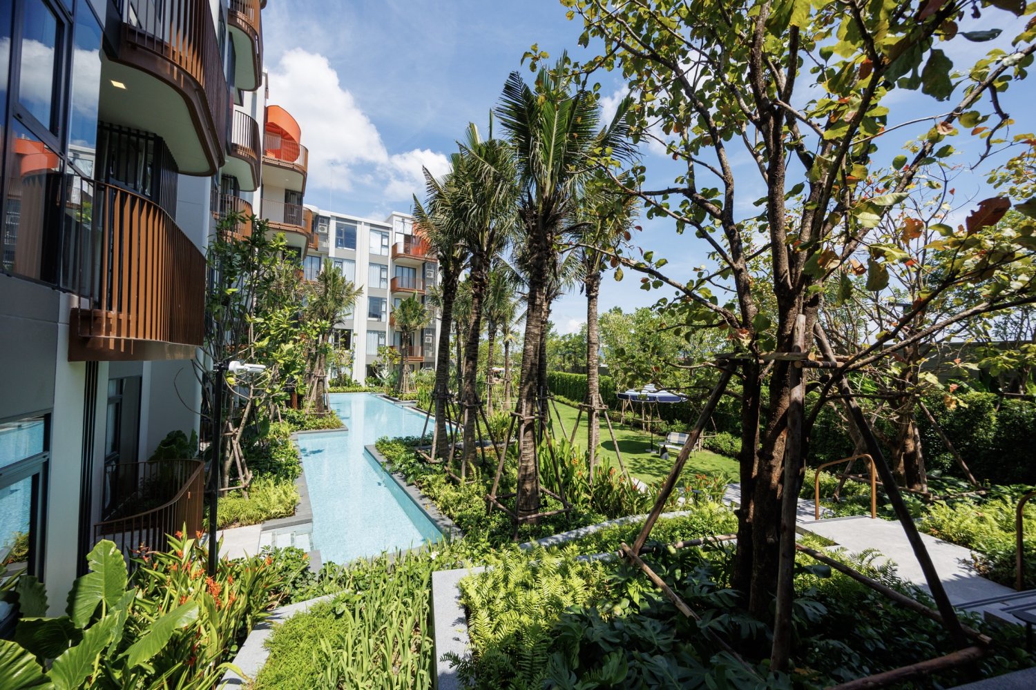 Property image - full photo 5