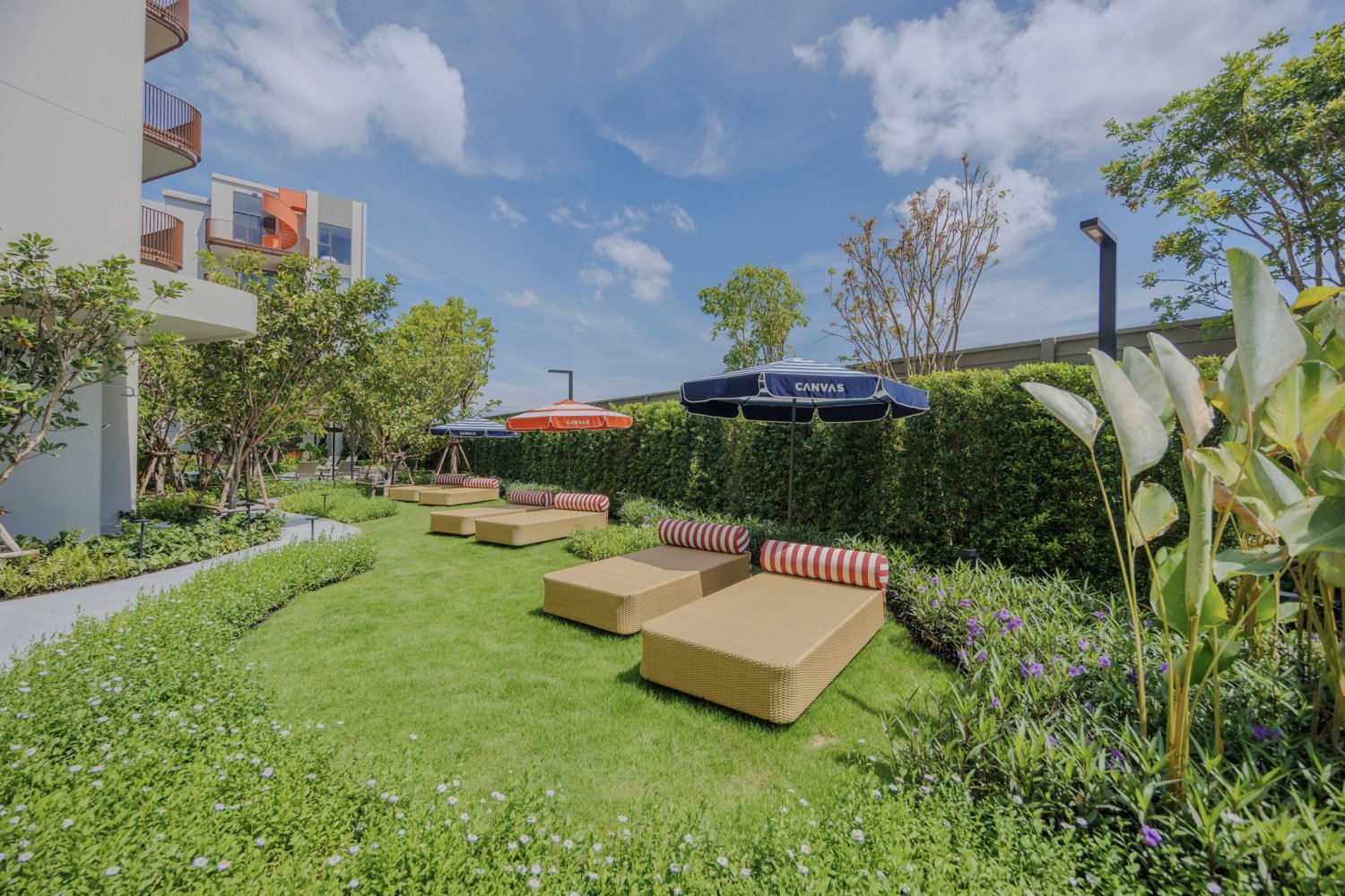 Property image - full photo 32