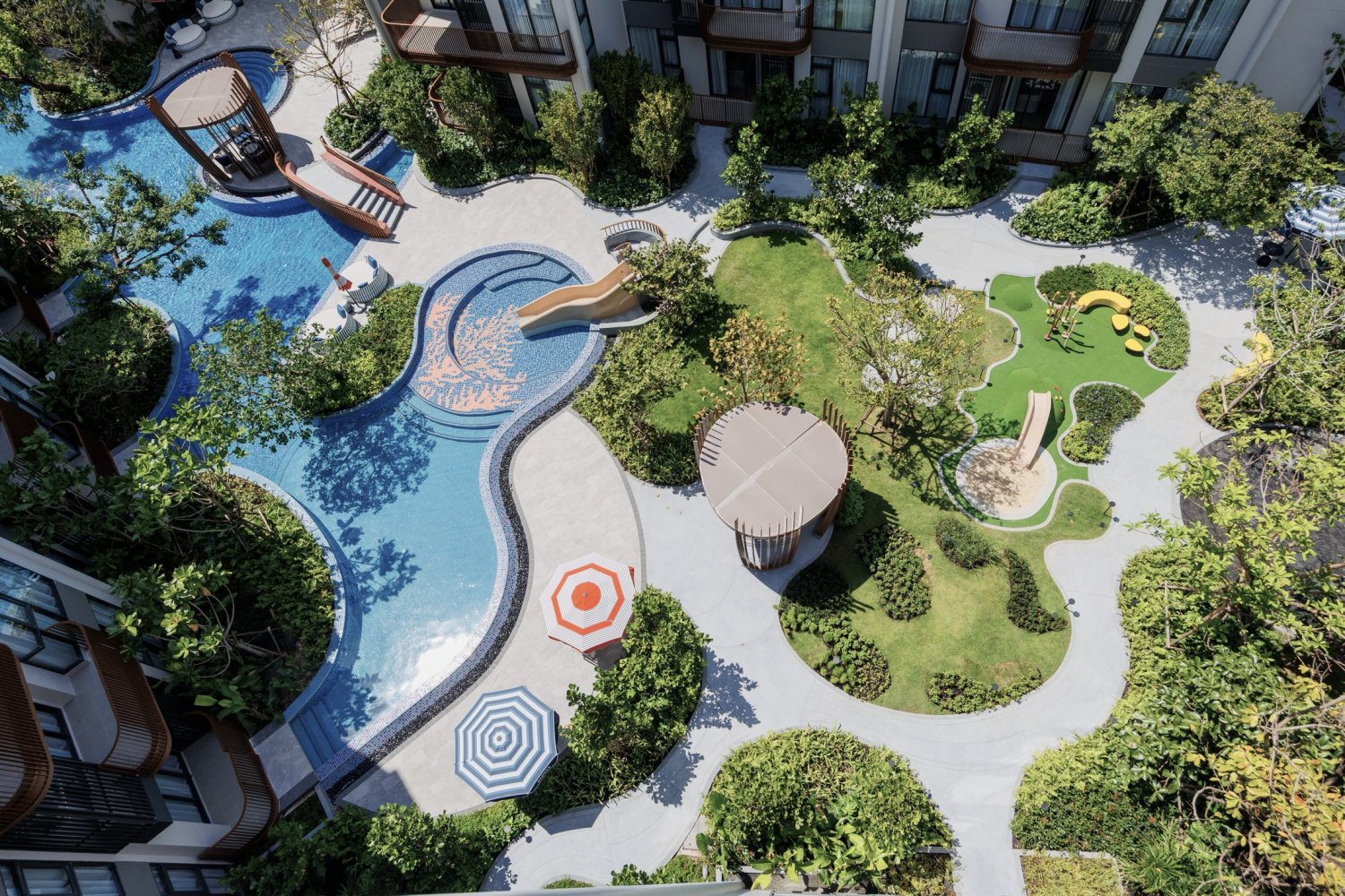 Property image - full photo 14