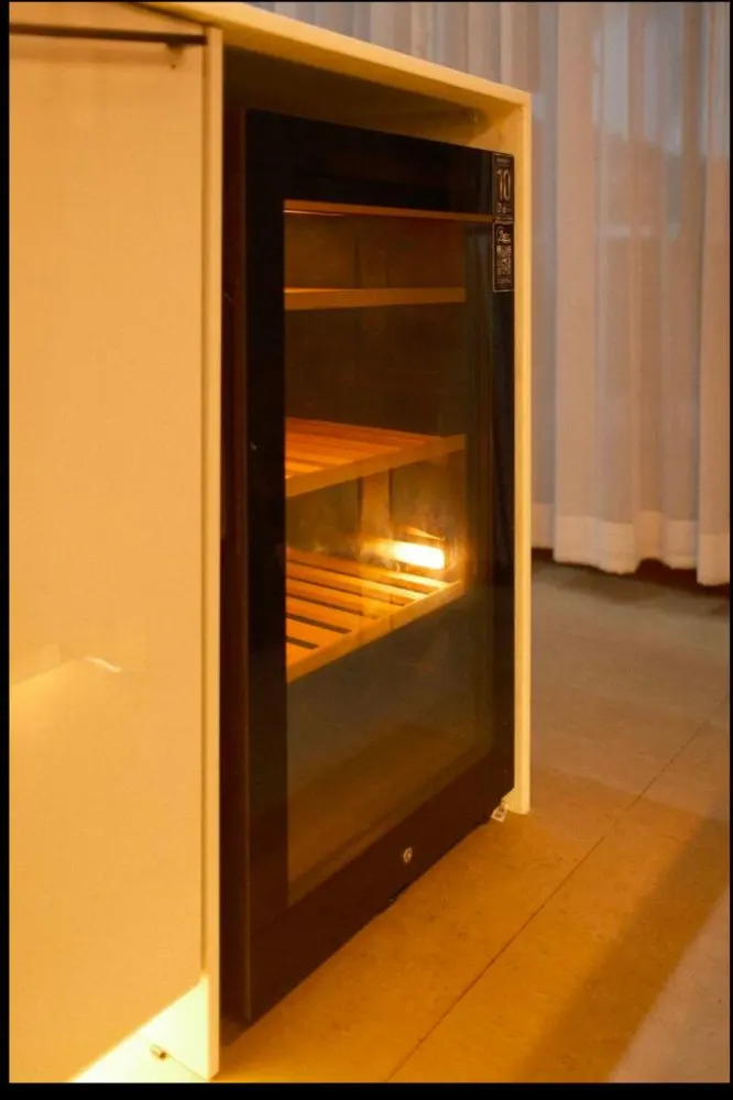 Property image - full photo 8