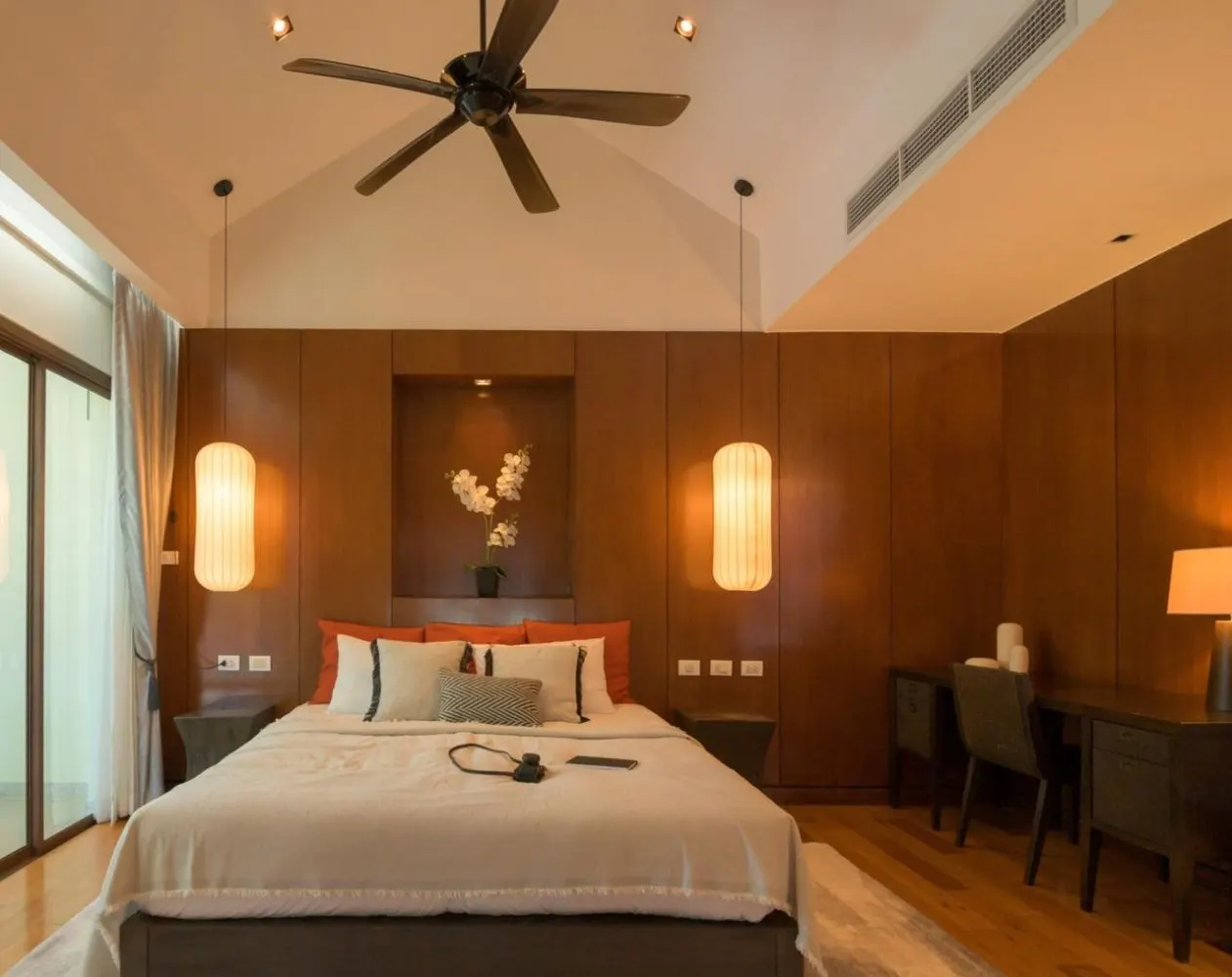 Property image - full photo 16