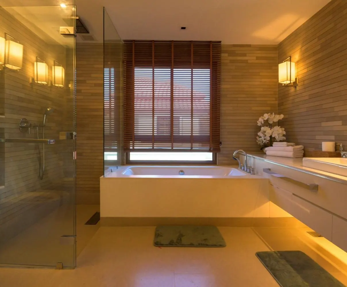 Property image - full photo 18
