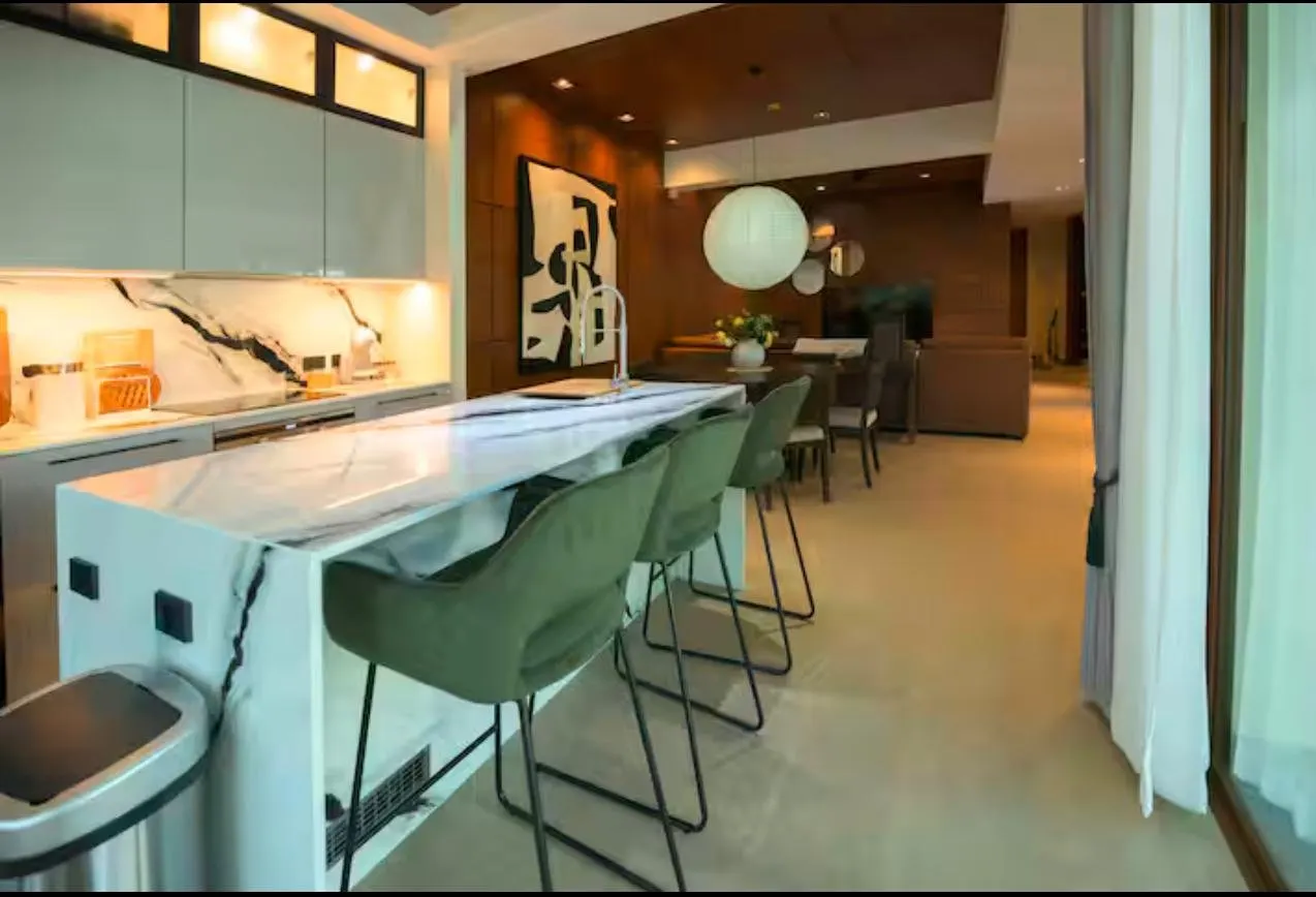 Property image - full photo 2