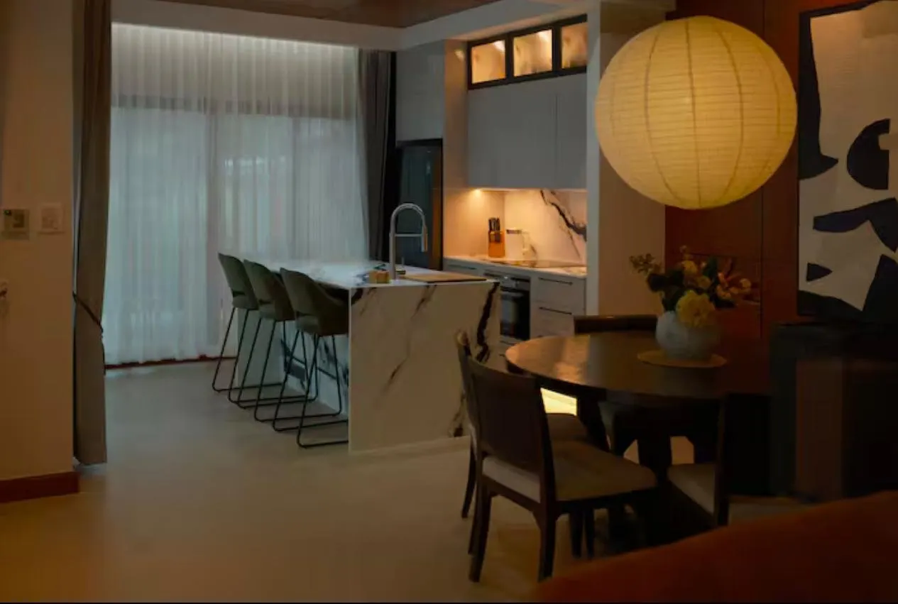 Property image - full photo 4