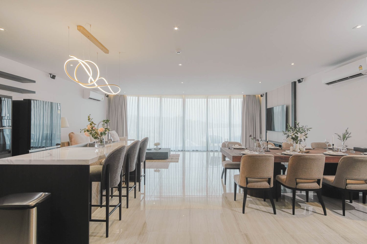Property image - full photo 7