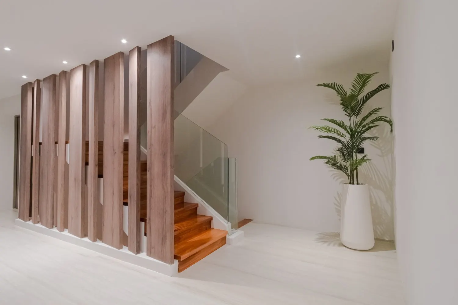 Property image - full photo 10
