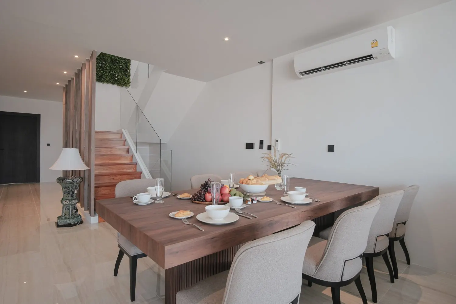 Property image - full photo 8