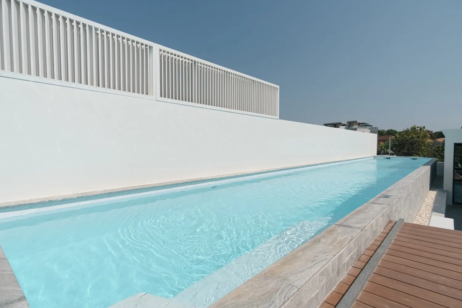 Property image - full photo 36