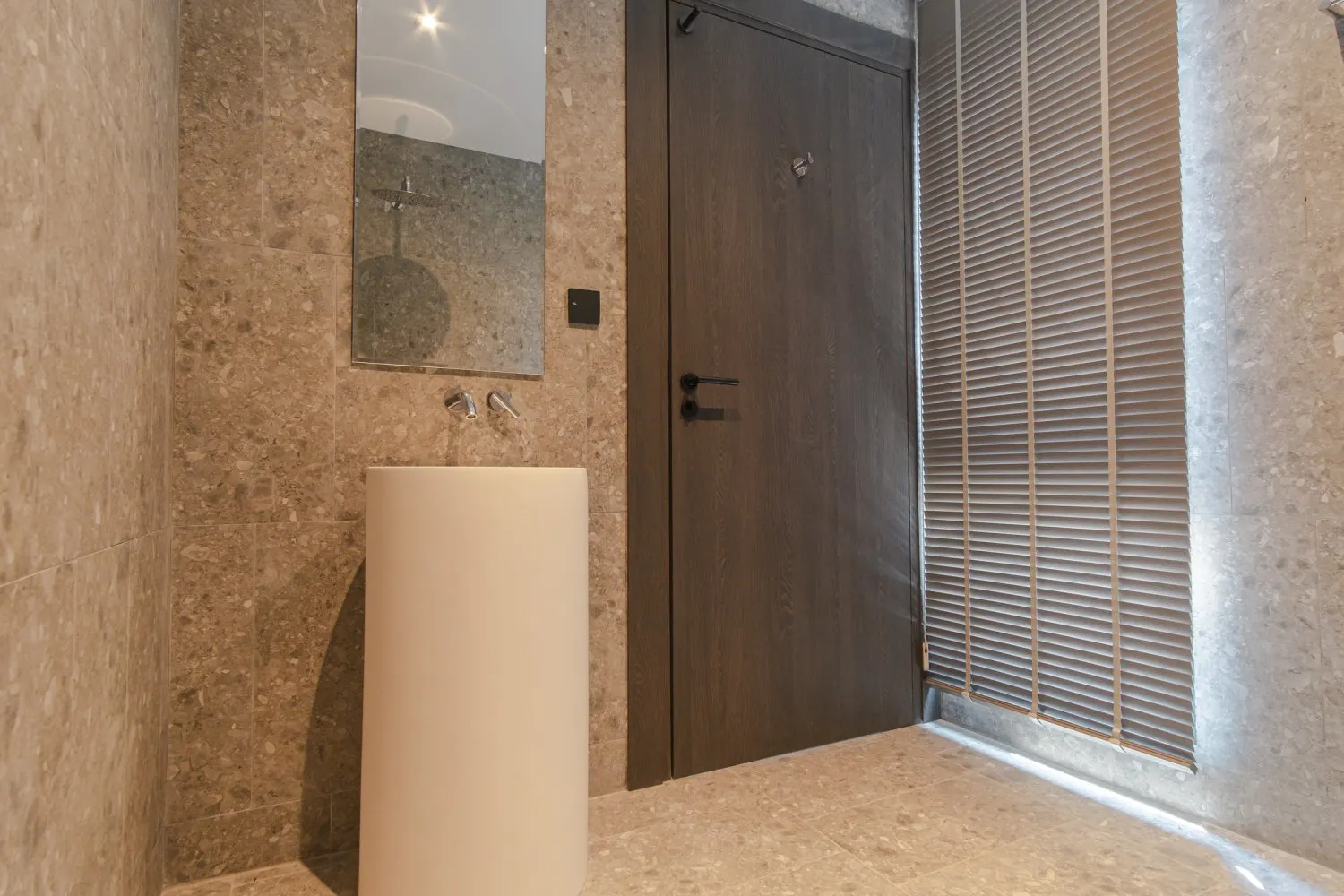 Property image - full photo 20