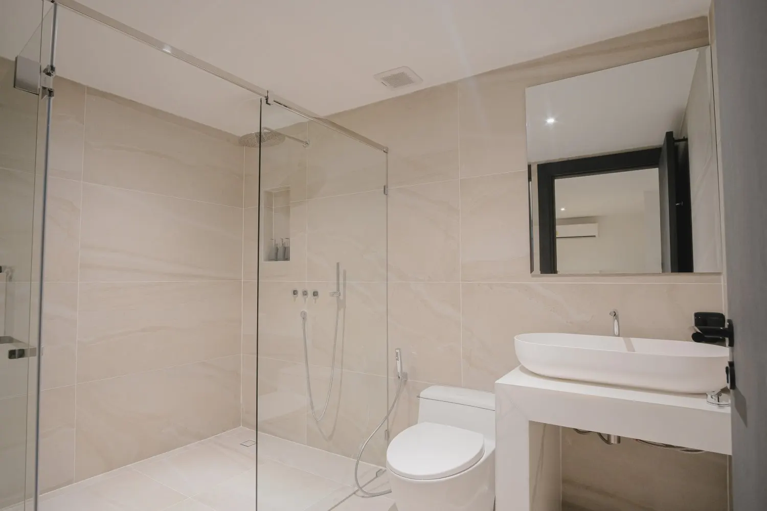 Property image - full photo 22